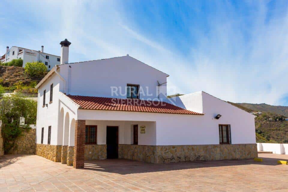 Terraza y porche de Casa rural en Almáchar (Málaga)-1191