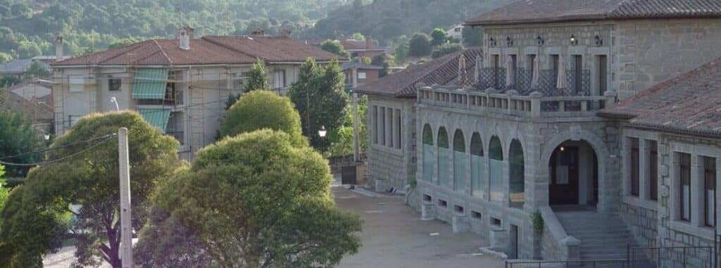 Casas rurales en Burgohondo (Localidad)