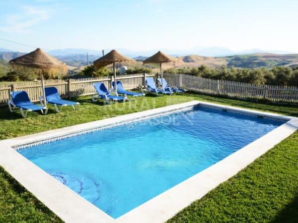 Piscina de Casa rural en Antequera (Málaga)-3326