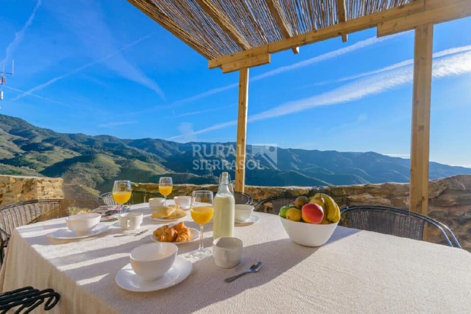 Amplia Casa Rural cerca de Malaga, especial para grandes grupos - Imagen 11