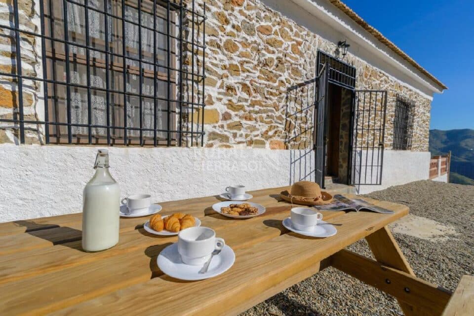 Amplia Casa Rural cerca de Malaga, especial para grandes grupos - Imagen 3