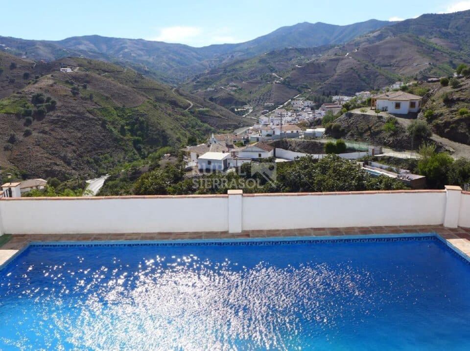 Piscina de Casa rural en El Borge (Málaga)-992