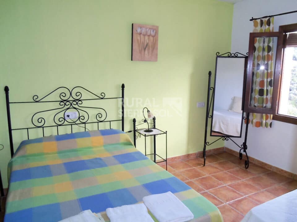 Apartamento Rural en Genalguacil, con estufa de leña - Imagen 3