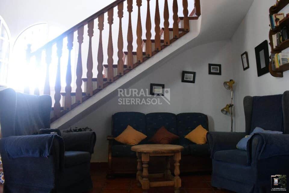 Espléndida Casa Rural en Cuevas del Becerro con chimenea, calefacción, aire acondicionado - Imagen 11