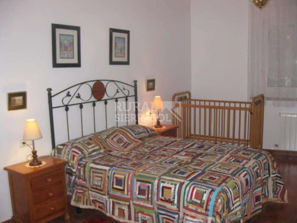 Acogedora Casa Rural en Cuevas del Becerro, con chimenea y calefacción - Imagen 19