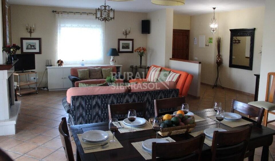 Acogedora Casa Rural en Viñuela con preciosas vistas, piscina y barbacoa - Imagen 10