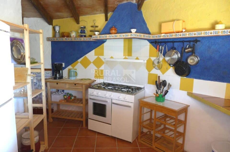 Casa Rural en El Borge, con piscina, barbacoa y wifi - Imagen 5