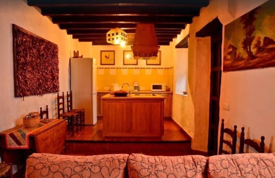 Casa Rural en Cortes de la Frontera con spa-hidromasaje, chimenea y barbacoa - Imagen 11