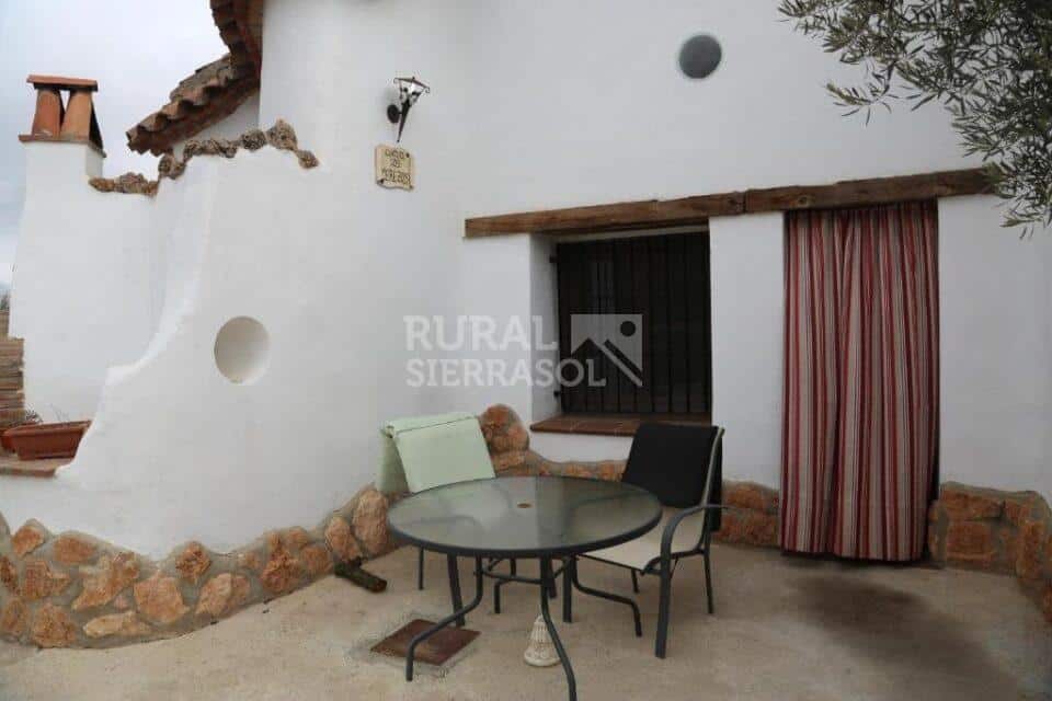 Acogedora Casa Cueva en Fonelas, con piscina, barbacoa y wi-fi - Imagen 10