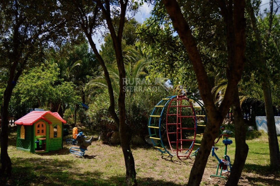 Parque infantil de Casa rural en Alfarnatejo (Málaga)-1100