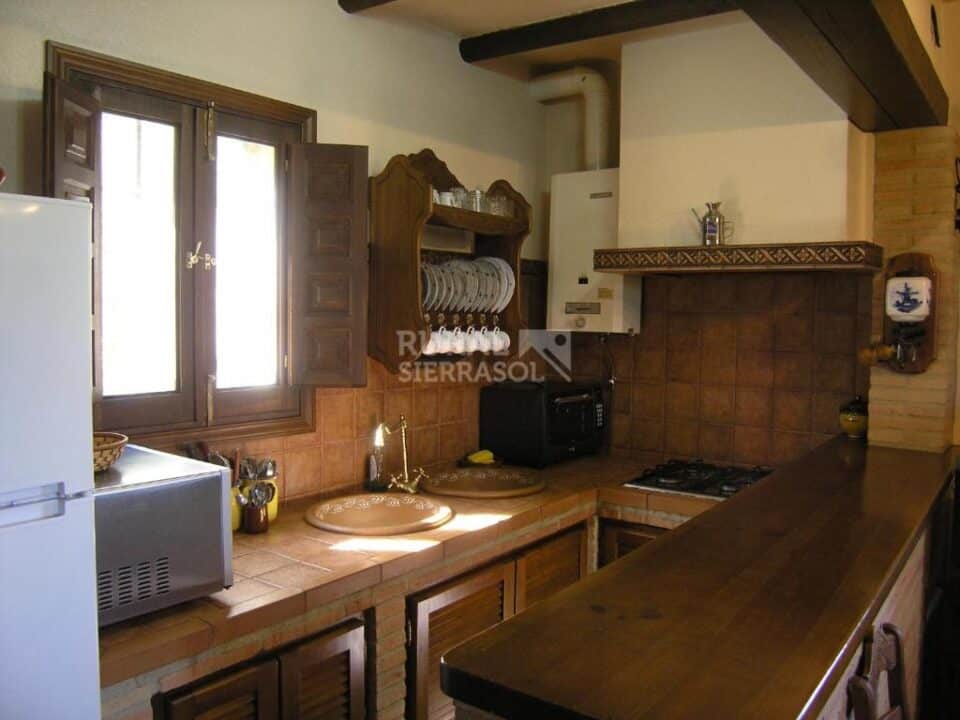 Preciosa Casa Rural en Ronda, con piscina, barbacoa y aire acondicionado - Imagen 11