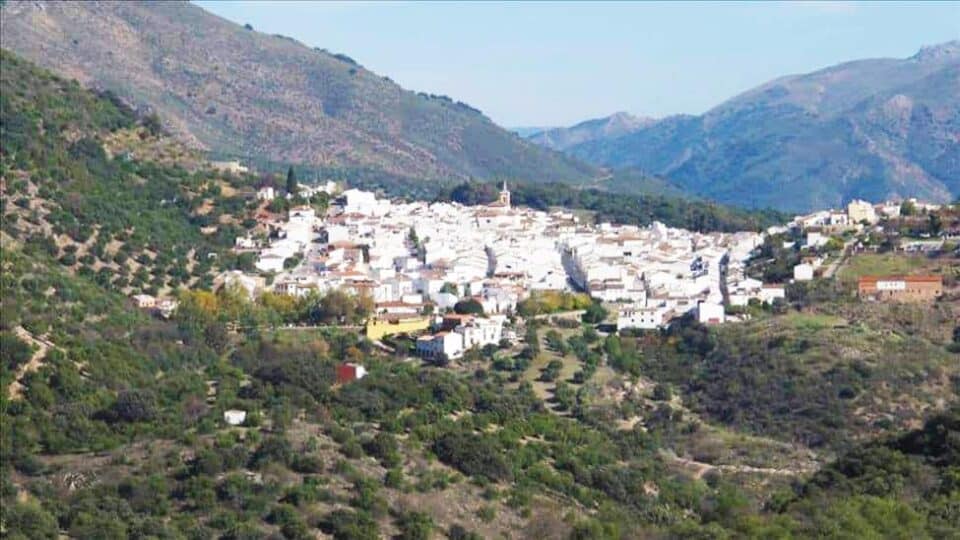 Acogedora Casa Rural en Cortes de la Frontera, con piscina y aire acondicionado - Imagen 20