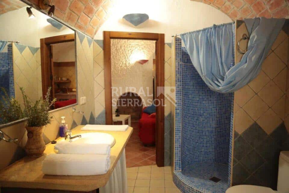 Acogedora Casa Cueva en Fonelas, con piscina, barbacoa y wi-fi - Imagen 11