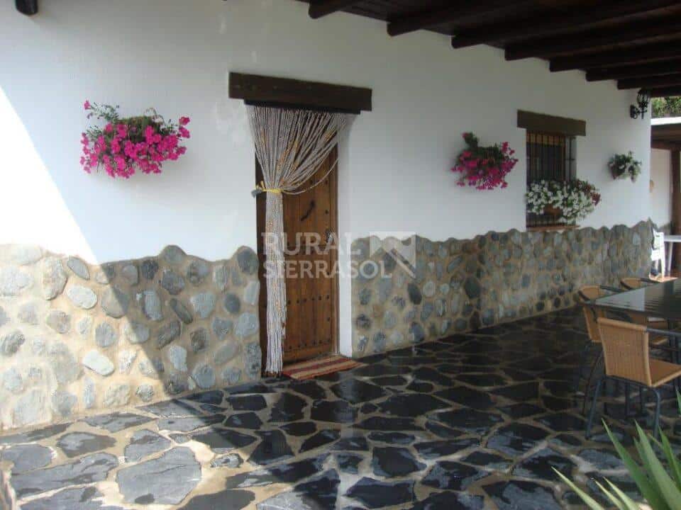 Entrada de casa rural en Órgiva (Granada) referencia 1415