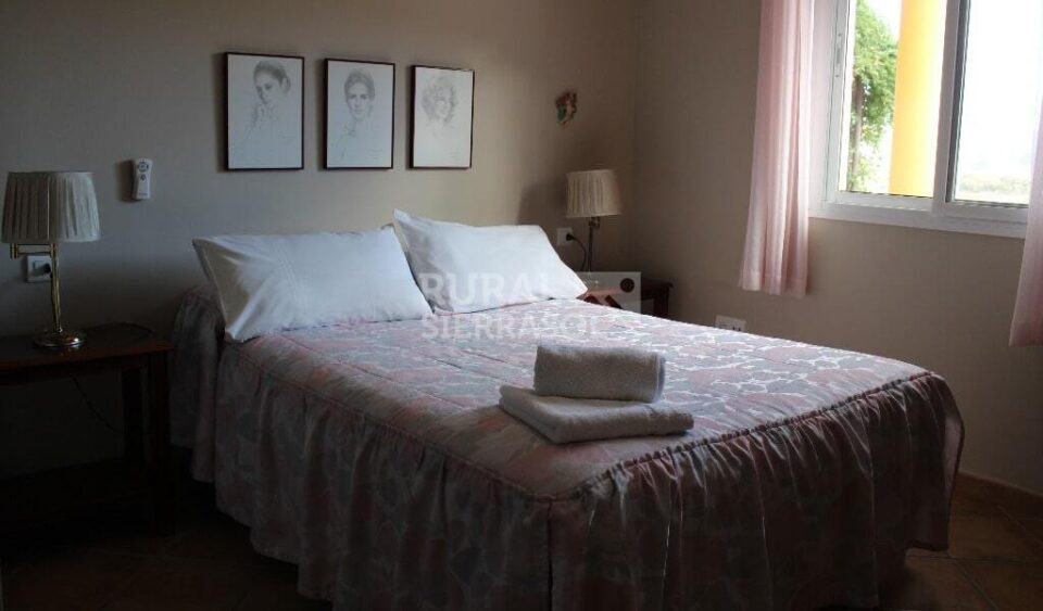 Acogedora Casa Rural en Viñuela con preciosas vistas, piscina y barbacoa - Imagen 13