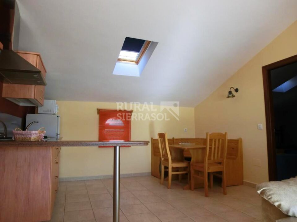 Apartamento Rural en Cortes de la Frontera, con piscina, aire acondicionado y wifi - Imagen 4