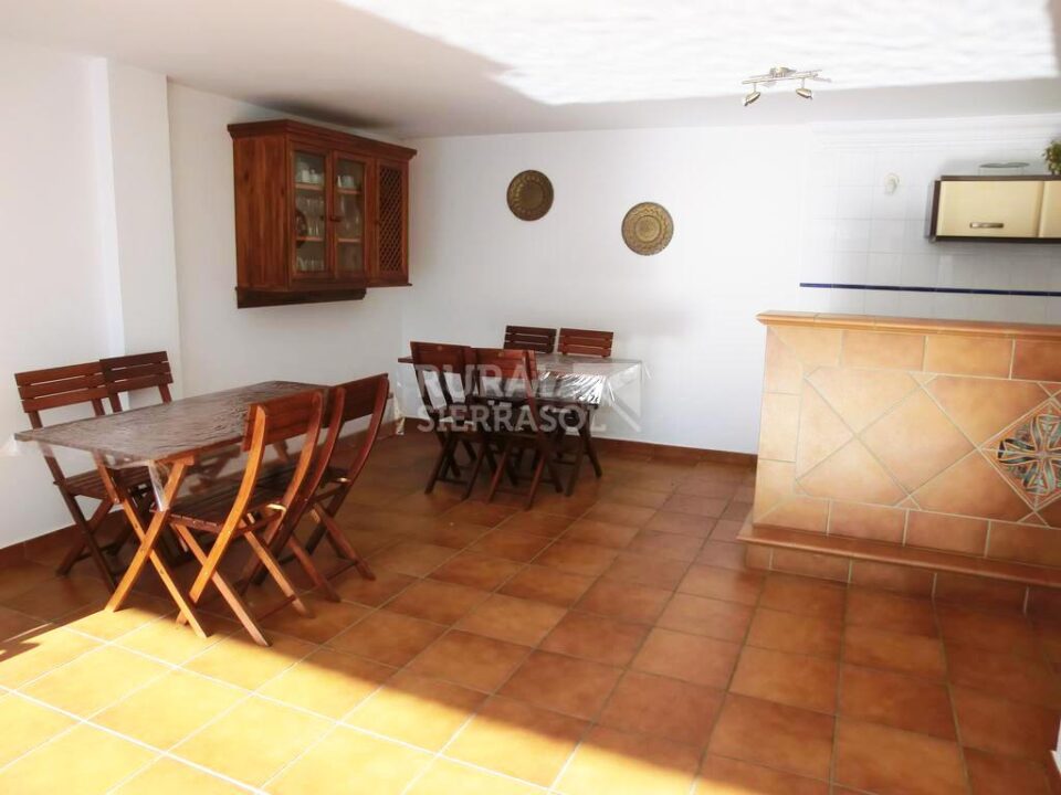 Apartamento Rural en Cortes de la Frontera, con piscina, aire acondicionado y wifi - Imagen 6