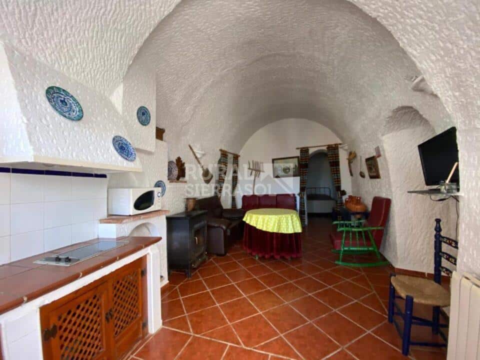 Casa Cueva en Guadix, con barbacoa y piscina - Imagen 15