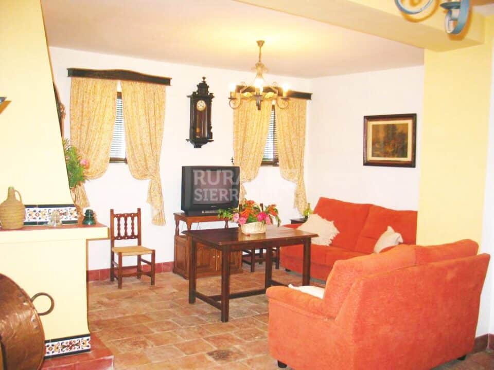 Cortijo cerealista del siglo XIX con chimenea, piscina y barbacoa en Cañete la Real - Imagen 14