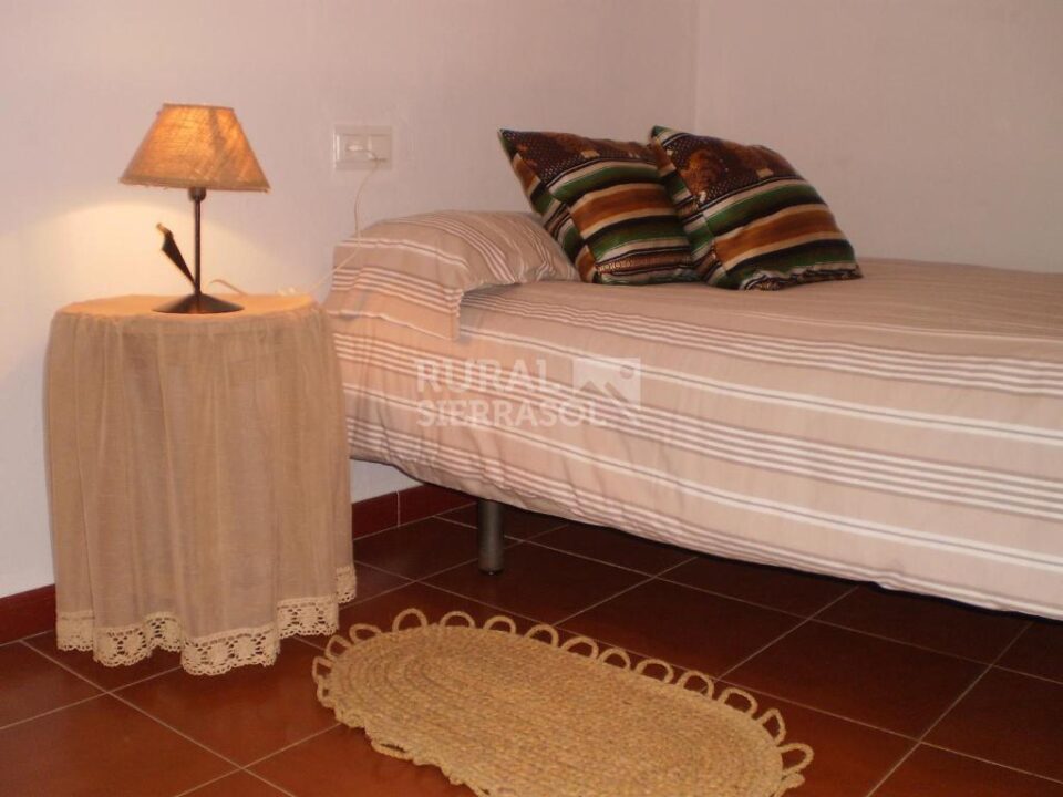 Acogedora Casa Rural en Los Romanes, con aire acondicionado y wi-fi - Imagen 14