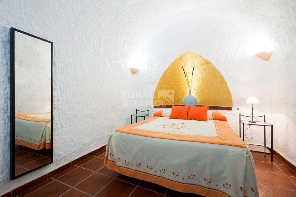 Preciosa Casa Cueva en Fonelas, con piscina, barbacoa y chimenea - Imagen 69