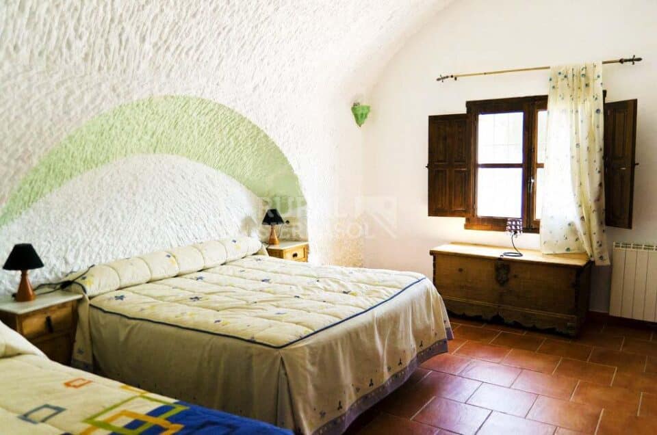 Maravillosa Casa Cueva en Fonelas, con chimenea y calefacción central - Imagen 7
