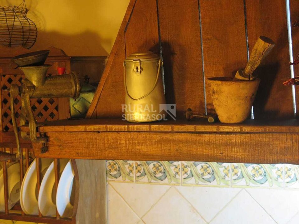 Preciosa Casa Rural en Benarrabá, con chimenea, ducha hidromasaje - Imagen 16