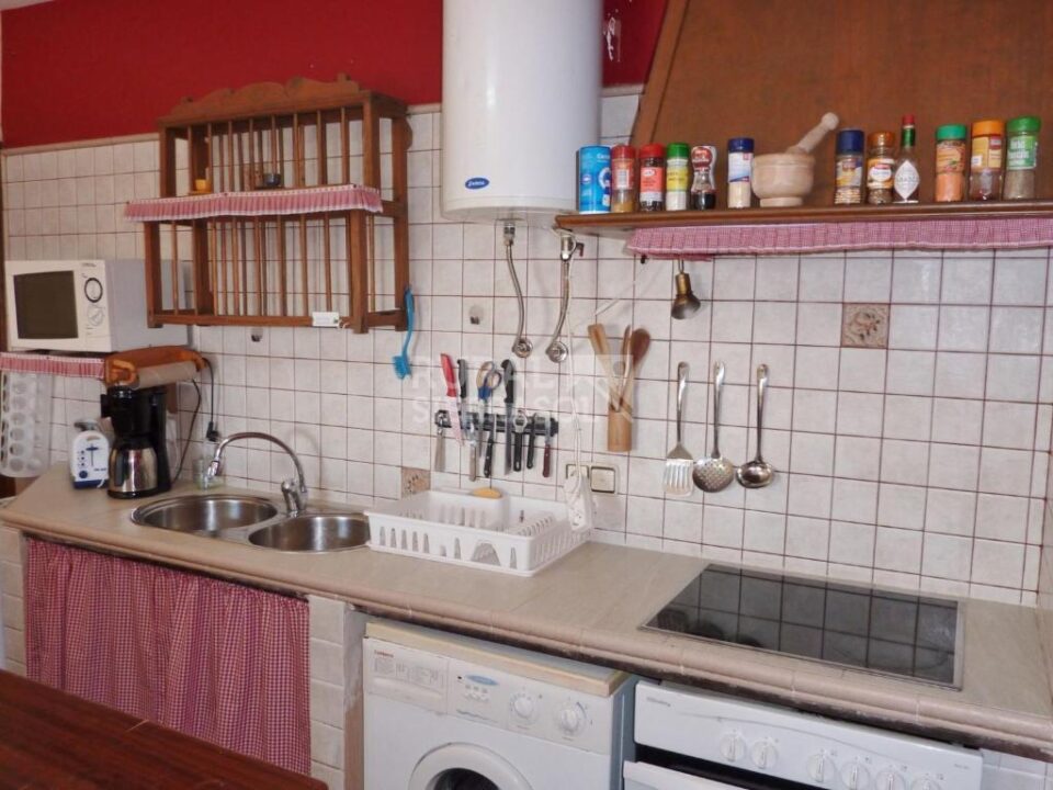 Acogedora Casa Rural en Casabermeja, con piscina, barbacoa y wifi - Imagen 17