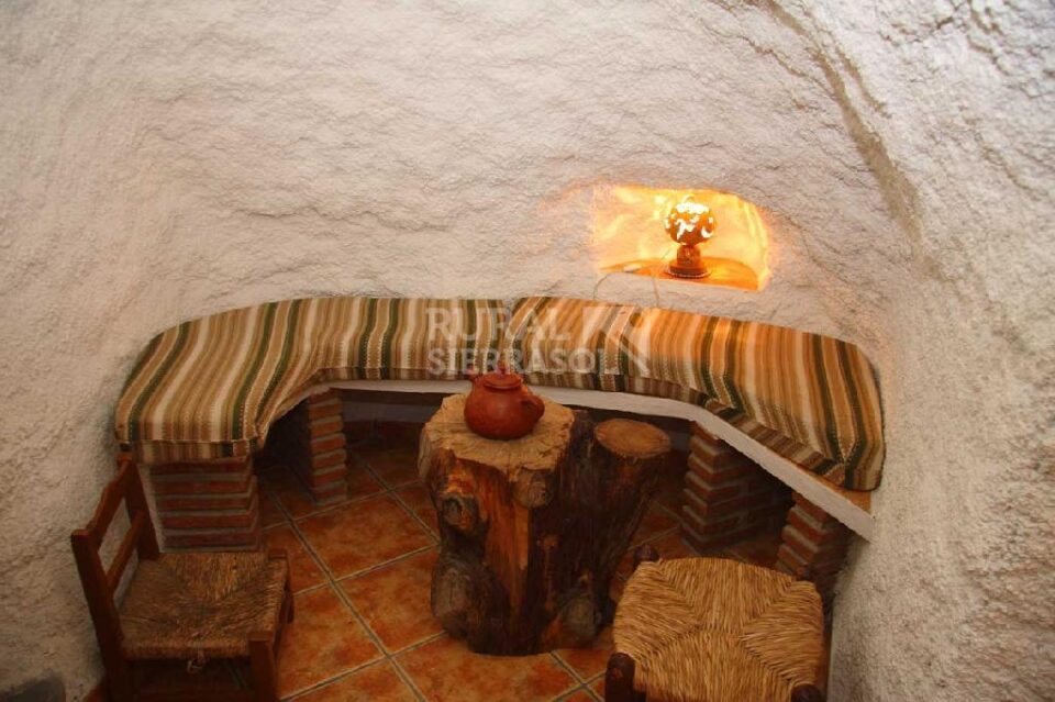 Casa Cueva en Castilléjar, con chimenea y barbacoa - Imagen 15