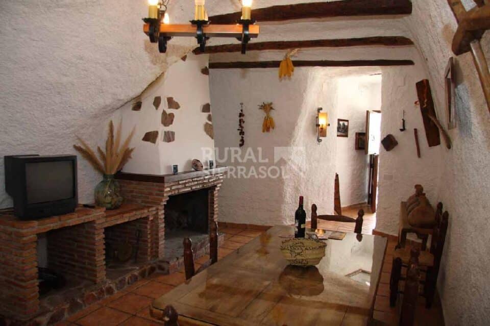 Casa Cueva de estilo rústico en Castilléjar, con chimenea y barbacoa - Imagen 15
