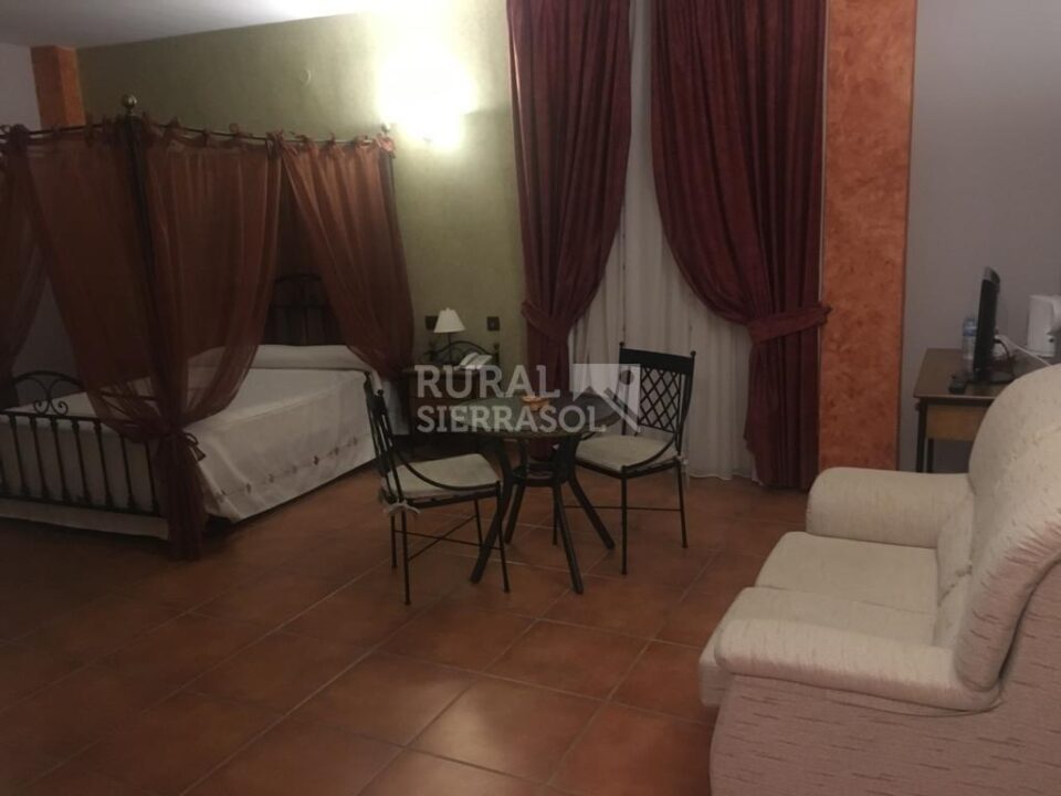 Acogedor Hotel Rural junto al Parque Natural de Los Montes de Málaga - Imagen 15