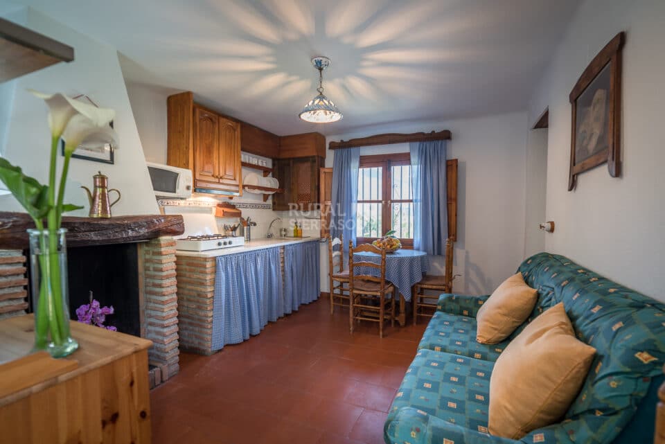 Acogedor Conjunto Rural en Padul, con piscina y barbacoa - Imagen 15