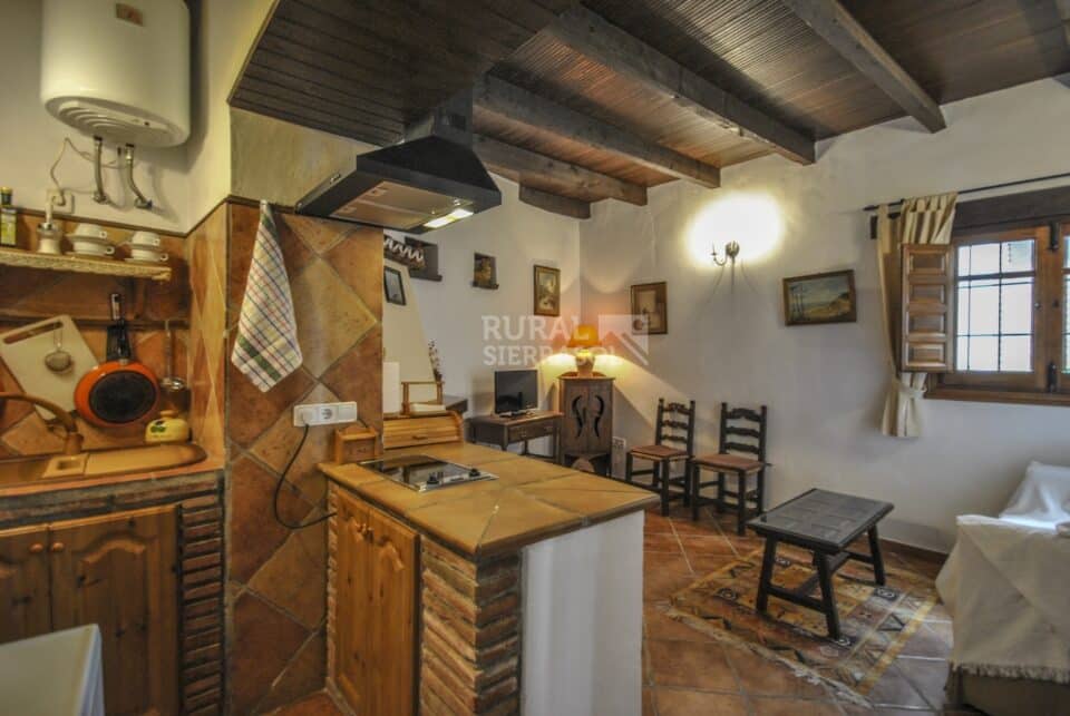 Espléndido Alojamiento Rural en Periana con piscina y wi-fi - Imagen 14