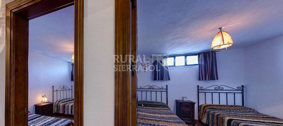 Preciosa Casa Rural en Ronda, con piscina, barbacoa y aire acondicionado - Imagen 15