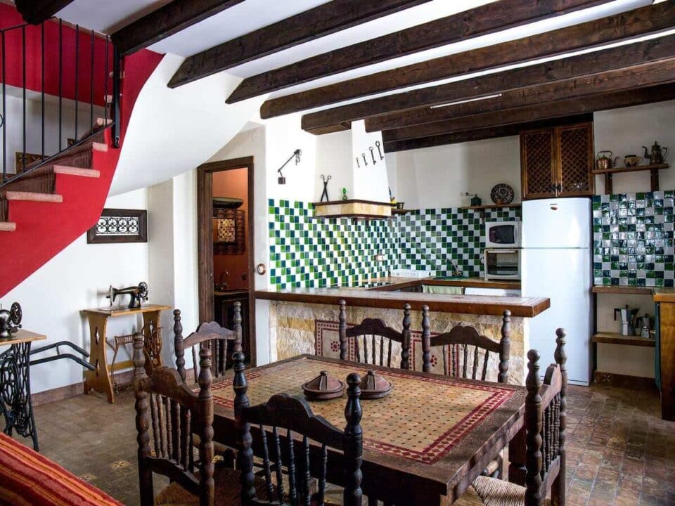 Gran Casa Rural cerca de la playa con barbacoa y aire acondicionado - Imagen 15