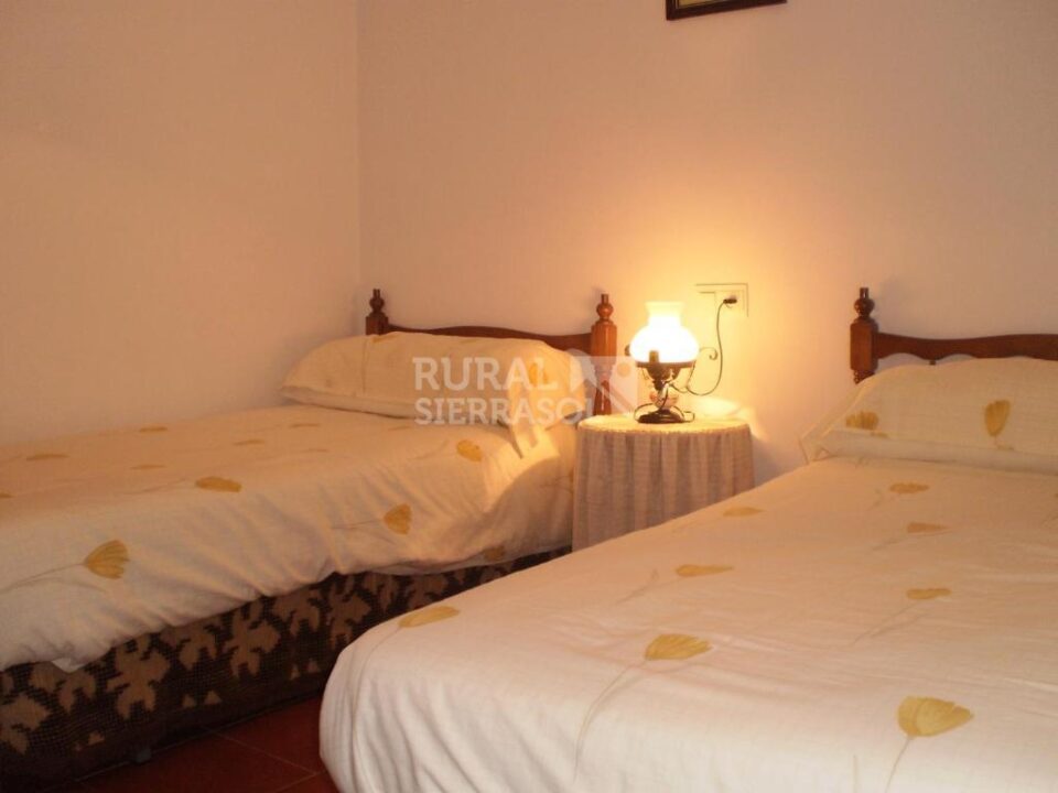 Acogedora Casa Rural en Los Romanes, con aire acondicionado y wi-fi - Imagen 15