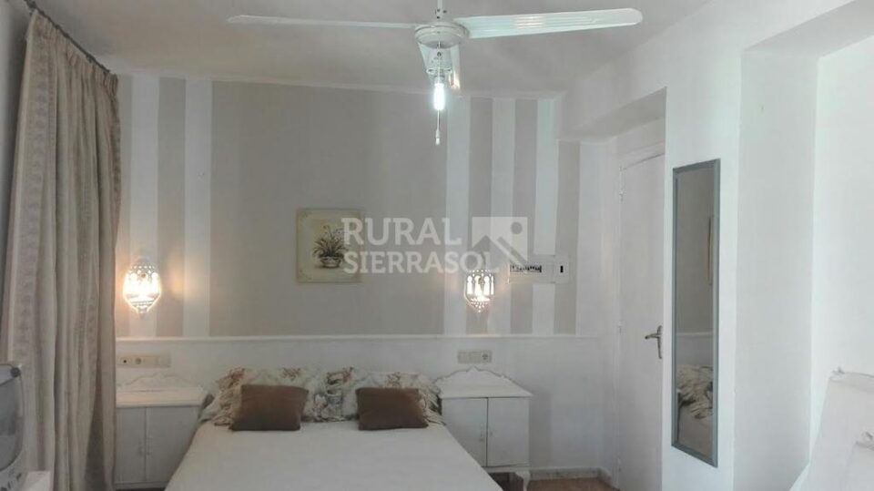 Conjunto de siete apartamentos rurales tipo estudio junto a un Spa, en Cortes y Graena - Imagen 14
