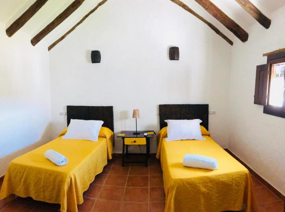 Cortijo Andaluz en Villanueva de Algaidas, con piscina, barbacoa y aire acondicionado - Imagen 15
