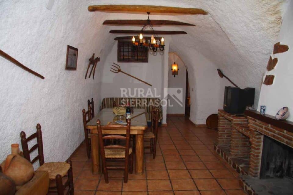 Casa Cueva de estilo rústico en Castilléjar, con chimenea y barbacoa - Imagen 16