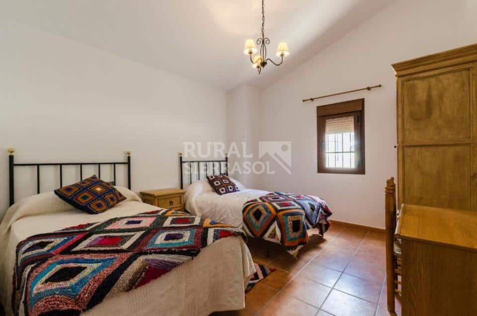 Dormitorio triple de Casa rural en Periana (Málaga)-3307