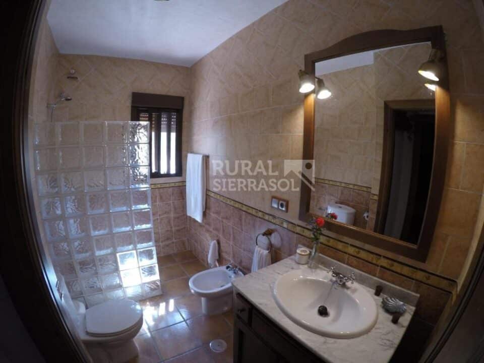Esplendida Casa Rural al sur del Torcal de Antequera, con piscina rodeada de césped y barbacoa - Imagen 16
