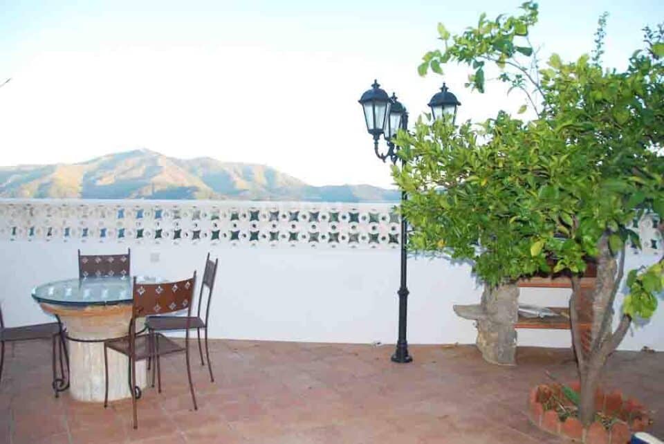 Preciosa Casa Rural en Algatocín, con Piscina, aire acondicionado y barbacoa - Imagen 30