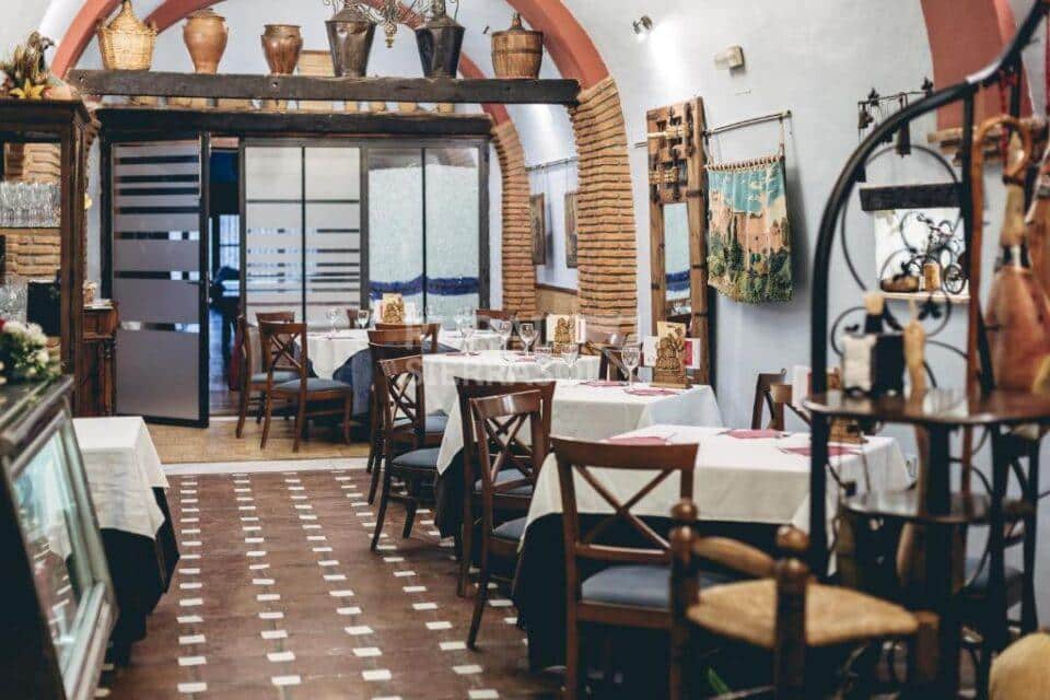 Coqueta Casa Cueva en Alcudia de Guadix, con piscina, barbacoa y wi-fi - Imagen 17
