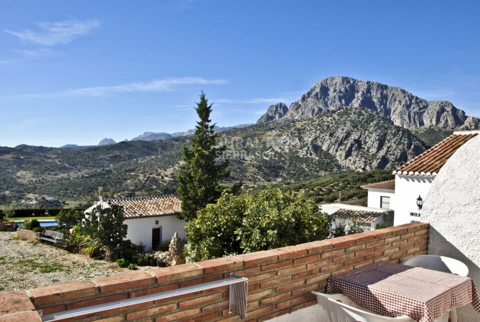 Alojamiento Rural en Periana con chimenea, wi-fi y piscina - Imagen 16