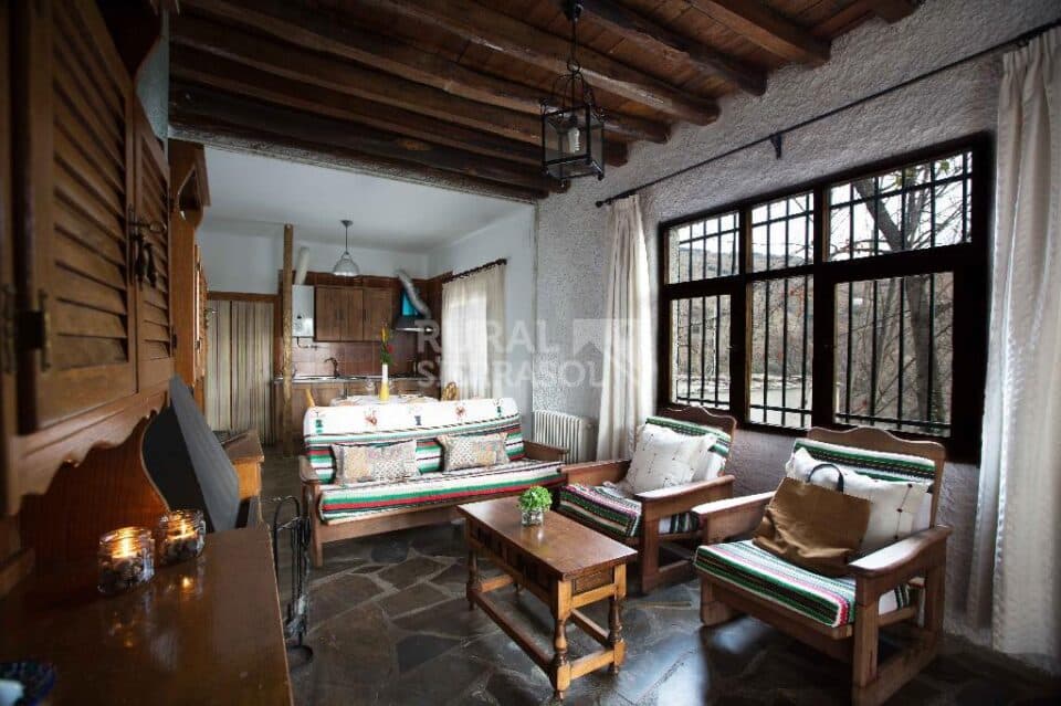Preciosa Casa Rural en Laroles, con piscina, barbacoa y jacuzzi - Imagen 28