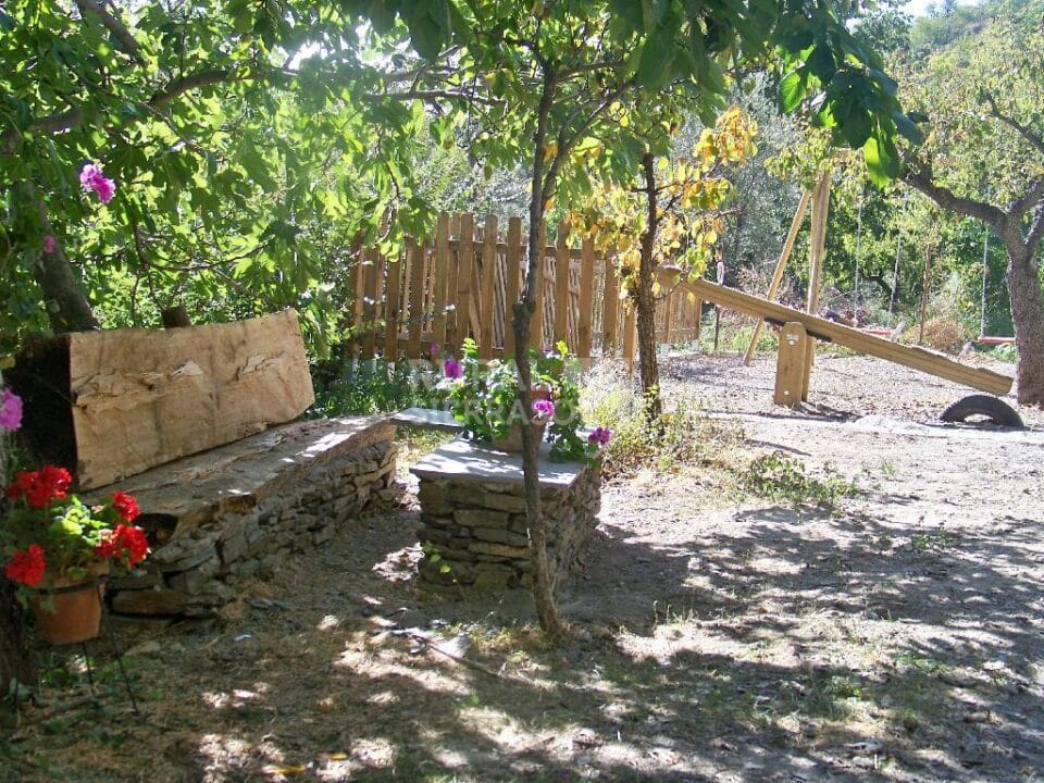 Preciosa Casa Rural en Laroles, con piscina, barbacoa y jacuzzi - Imagen 30