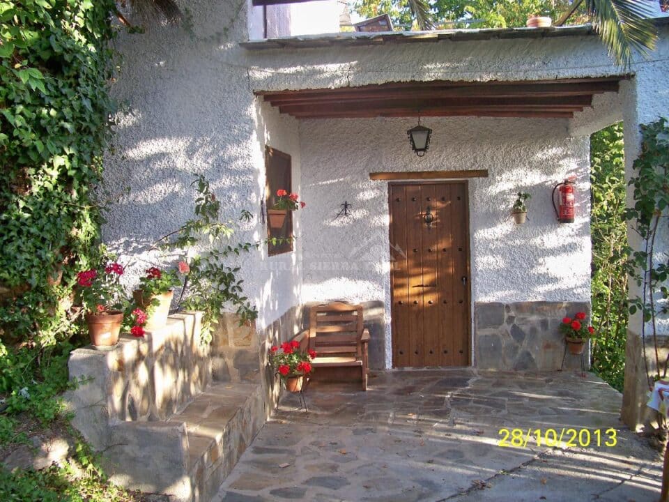 Preciosa Casa Rural en Laroles, con piscina, barbacoa y jacuzzi - Imagen 24