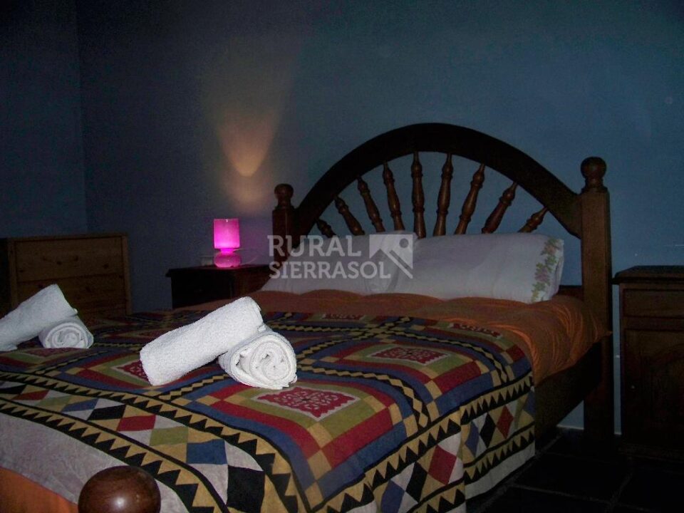 Acogedora casa rural en Laroles, con piscina, barbacoa y wifi - Imagen 18