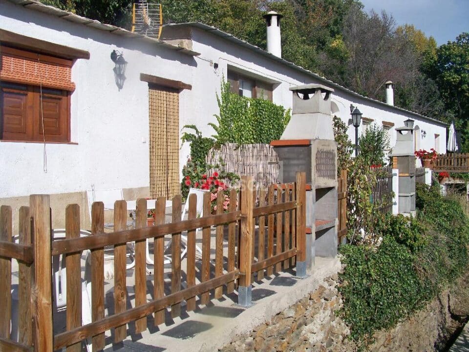 Acogedora casa rural en Laroles, con piscina, barbacoa y wifi - Imagen 21