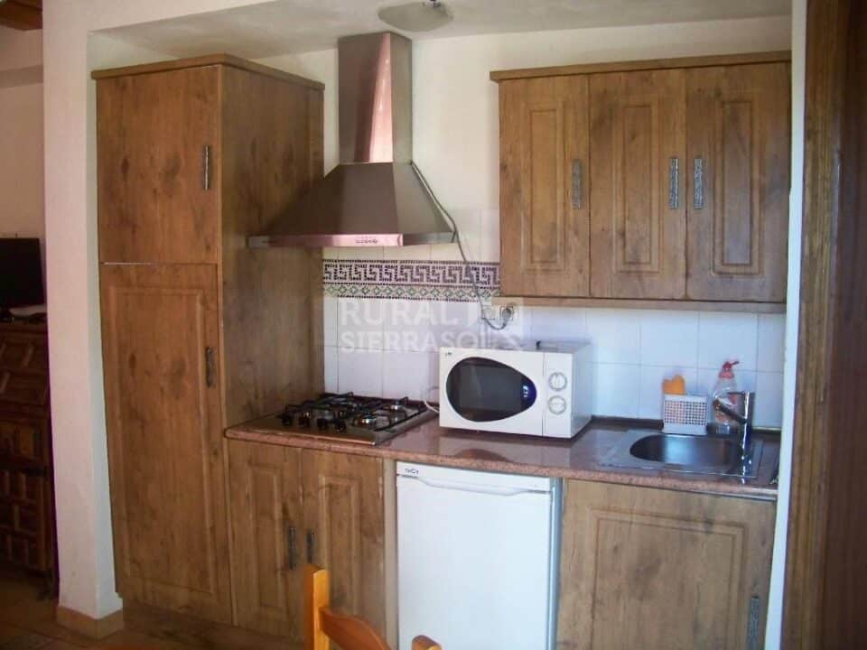 Acogedora casa rural en Laroles, con piscina, barbacoa y wifi - Imagen 23
